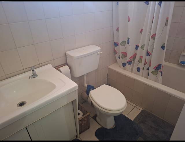 1.5 BEDROOM FREEHOLD FOR SALE IN PRIMROSE